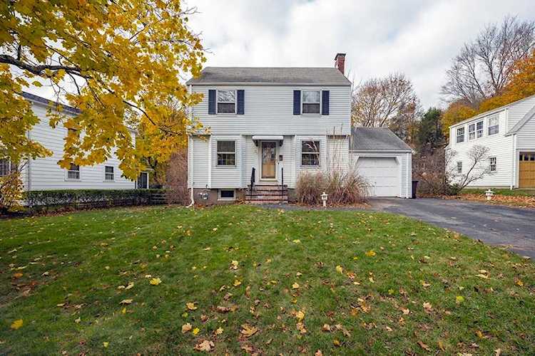 38 Mt. Vernon W Weymouth, MA 02189 | MLS 73061753 Photo 1