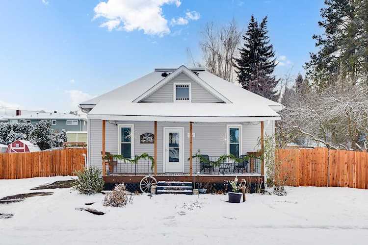 309 W Pearl St Oakesdale, WA 99158