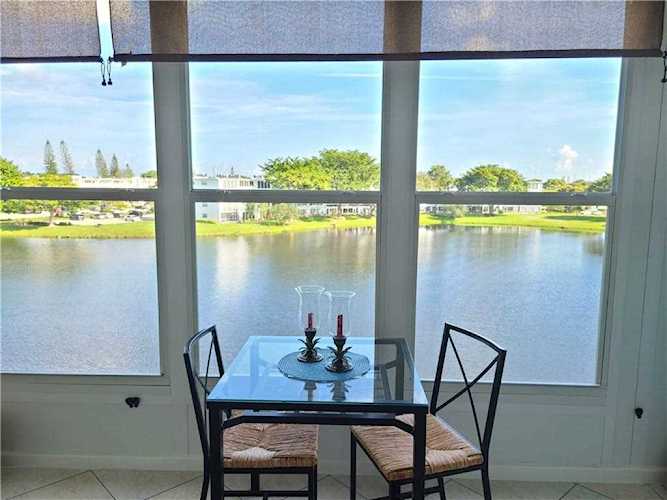 4110 Cambridge E #4110 Deerfield Beach, FL 33442