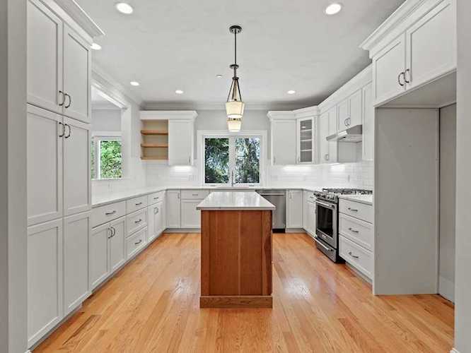 439 Neponset St. #A Norwood, MA 02062