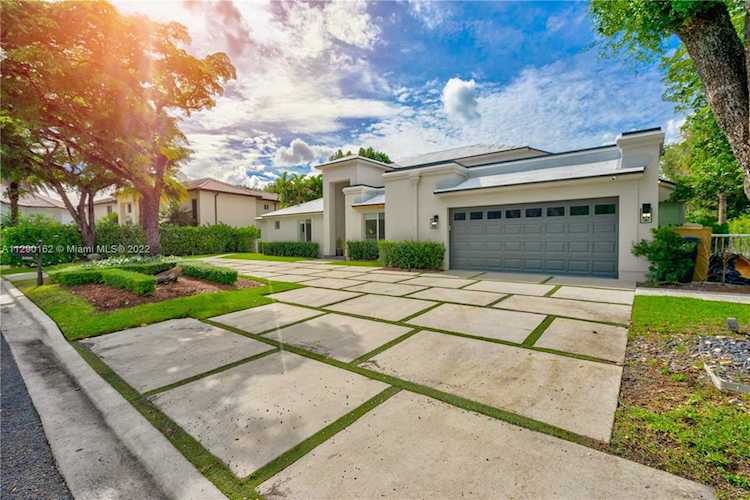 5344 NW 94th Doral Pl Doral, FL 33178