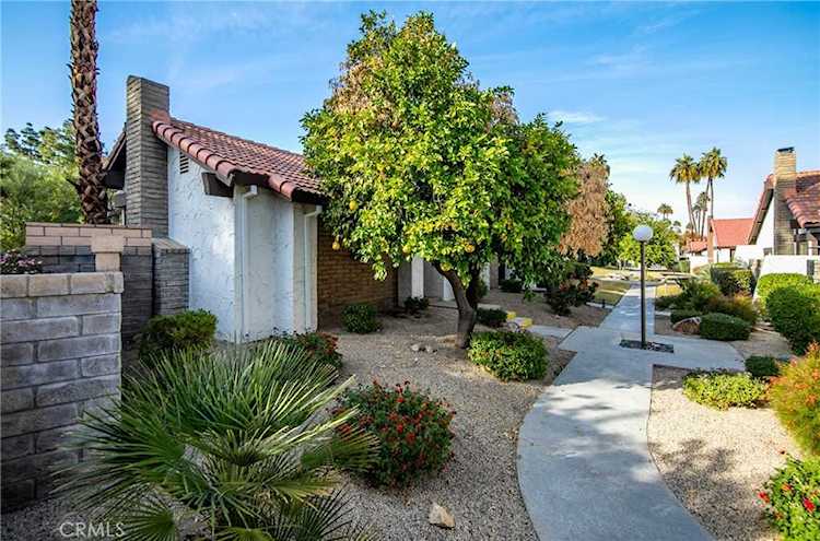 2566 E Miramonte Circle #E Palm Springs, CA 92264