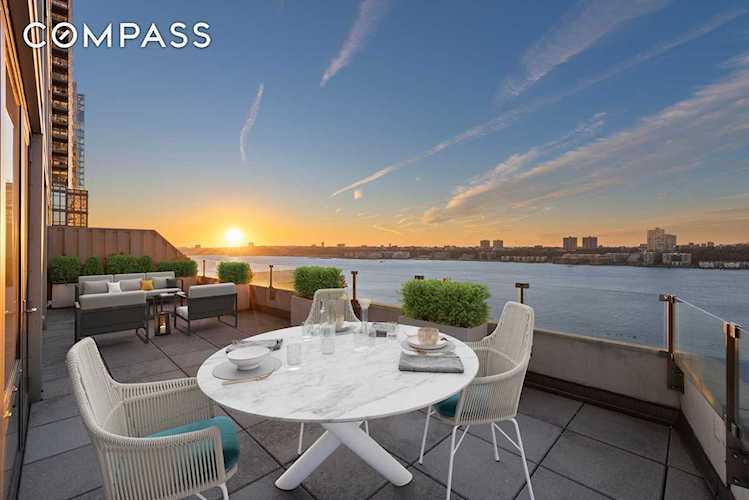 80 Riverside Blvd #17-A New York, NY 10069