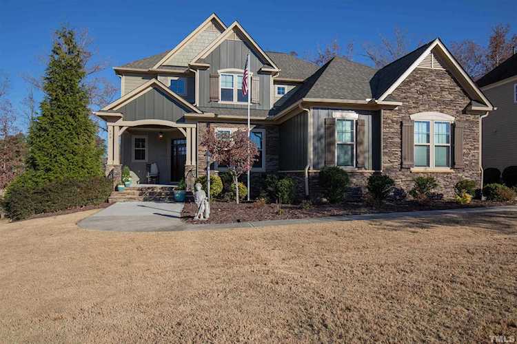509 Rambling Oaks Lane Holly Springs, NC 27540