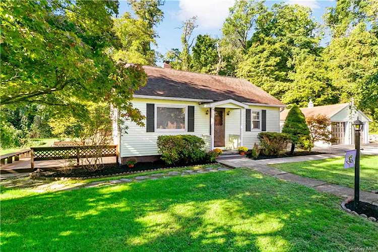 12 Wood Avenue Cold Spring, NY 10516