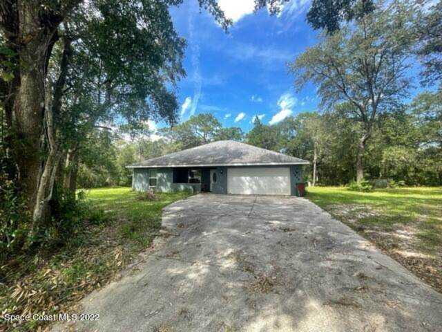 2849 Sunny Drive Mims, FL 32754