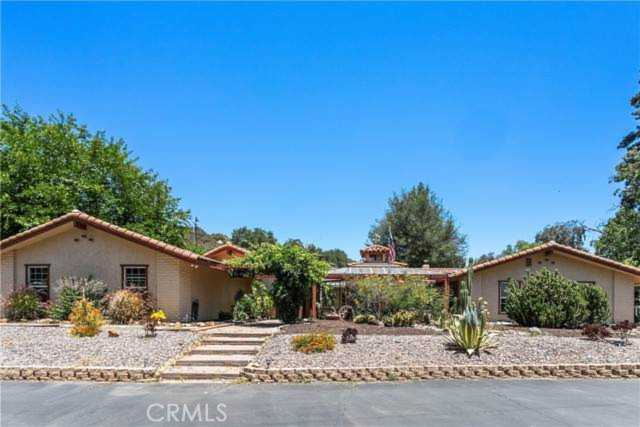 27042 Cool Water Ranch Road Valley Center, CA 92082