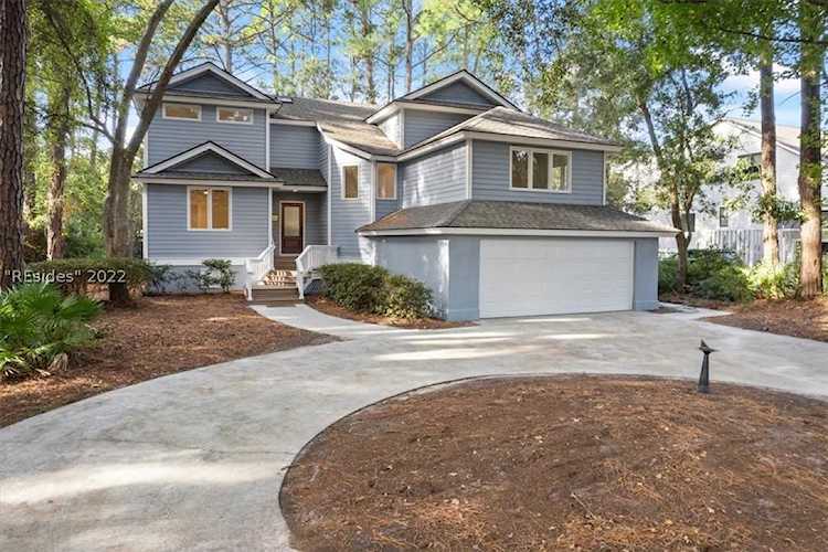 8 Barnacle Rd Hilton Head Island, SC 29928