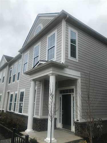 561 Steinbeck Place Carmel, IN 46033 | MLS 21872835 Photo 1