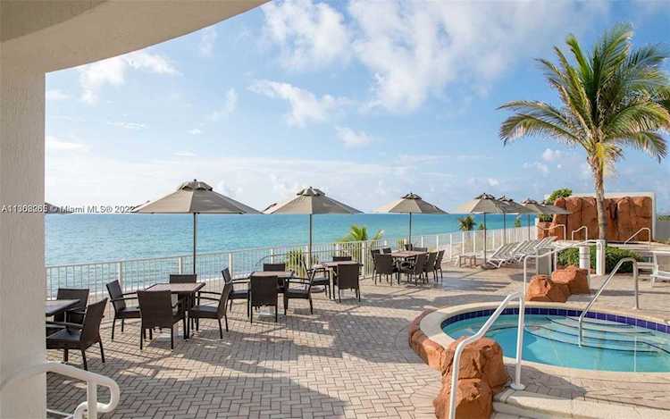 18001 Collins Ave #1803 Sunny Isles Beach, FL 33160