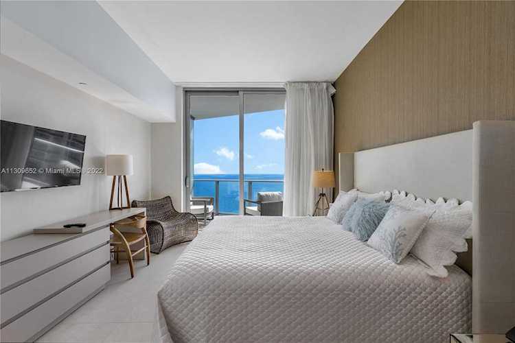 4111 S Ocean #LPH3/5 Hollywood, FL 33019