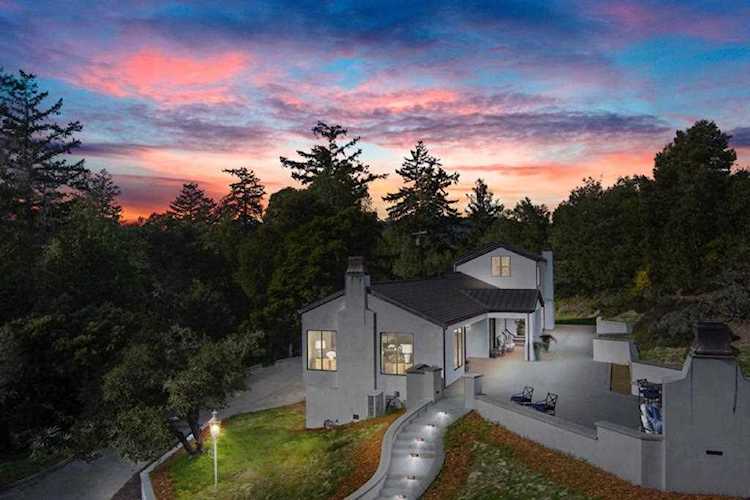 39 Hollins Dr Santa Cruz, CA 95060