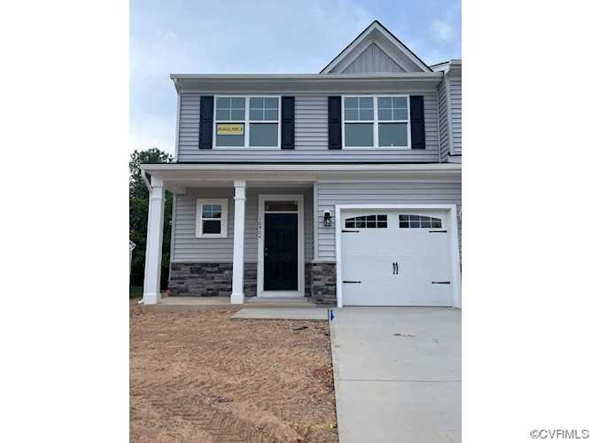 10504 Halflight Dr Chesterfield, VA 23236