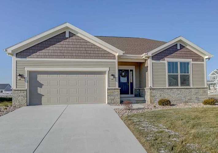 926 Star Gazer Dr Deforest, WI 53532