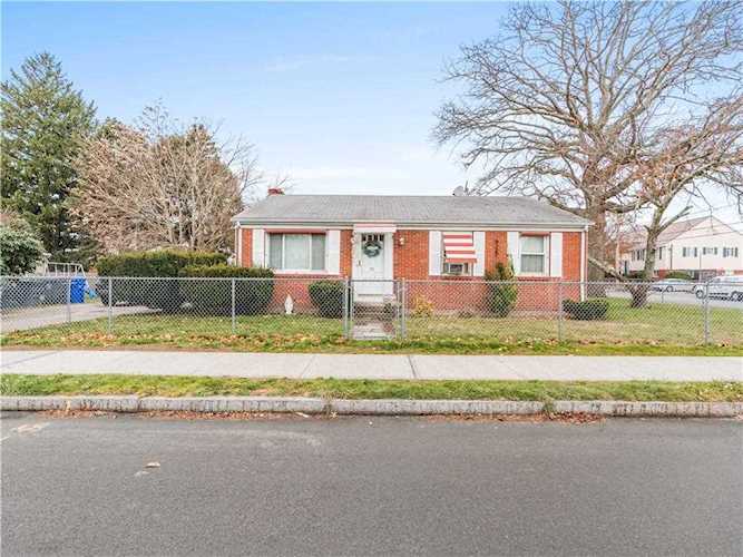 57 N Hull St East Providence, RI 02914