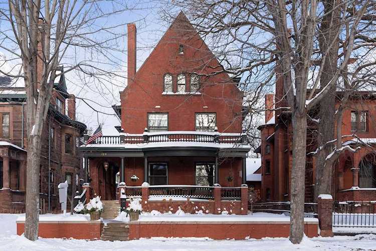 329 Summit Avenue Saint Paul, MN 55102
