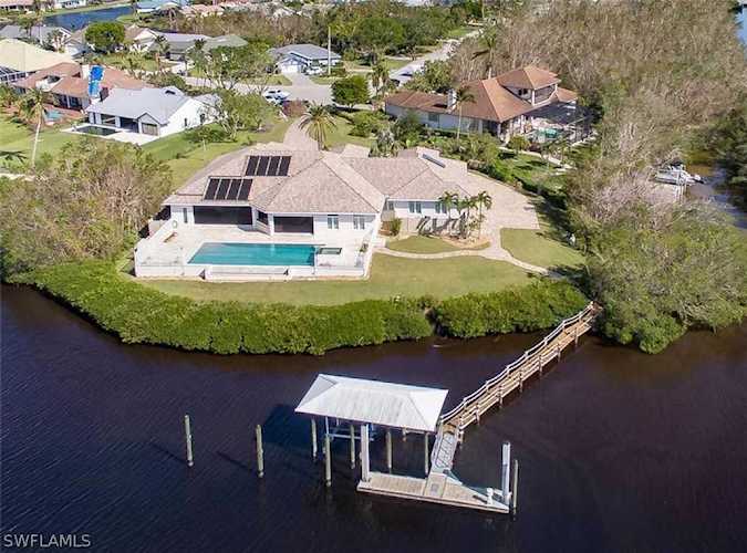 830 Deep Lagoon Ln Fort Myers, FL 33919