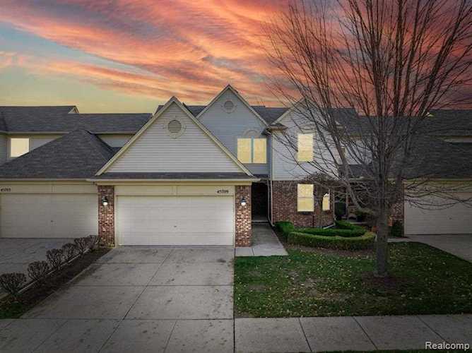 45709 Rathmore, Macomb, MI 48044 in Windemere Farms Condo #758|Macomb MLS# 60176297 Photo 1