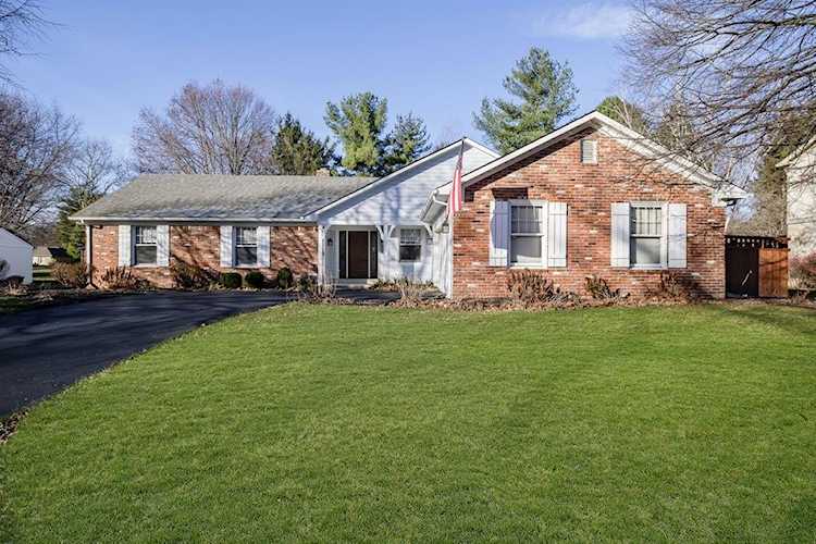 822 Dayton Dr Carmel, IN 46033