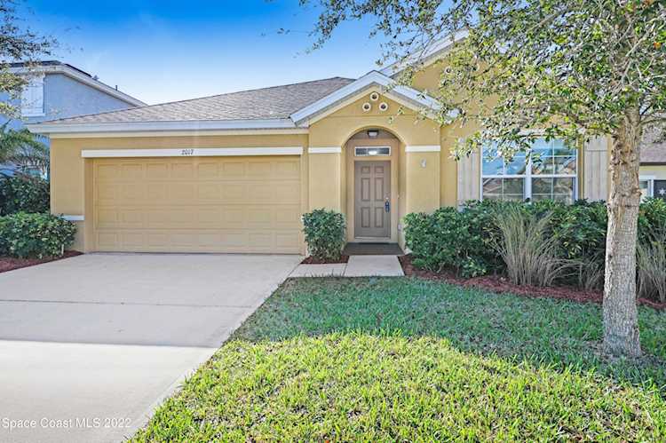 2017 Elkins Point Melbourne, FL 32935