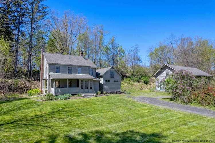 453 Cooper St Accord, NY 12404