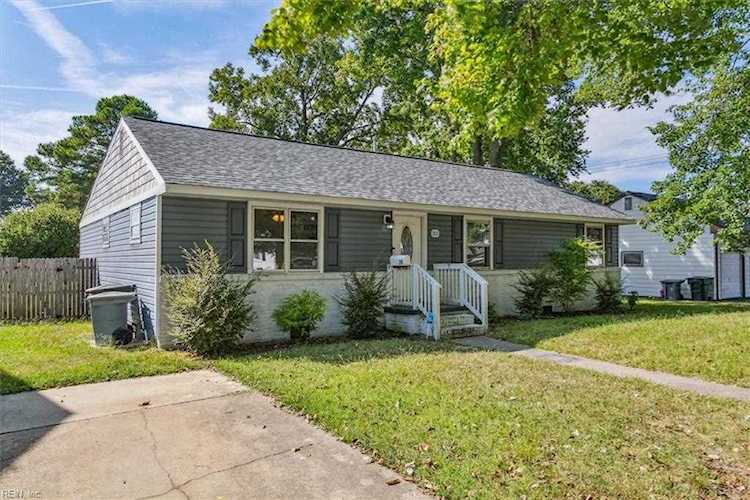 23 Lancaster Terrace Hampton, VA 23666 | MLS 10466153 Photo 1