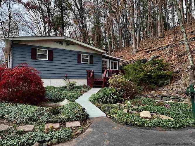 856 Sawkill Rd Kingston, NY 12401