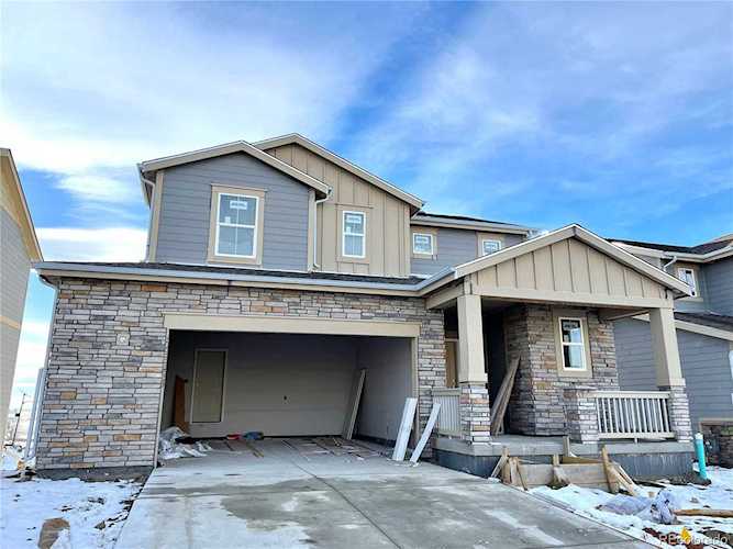 768 Harvard St Johnstown, CO 80534