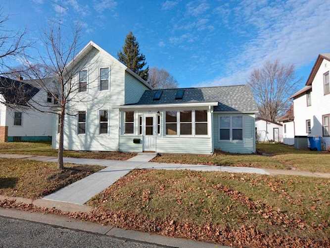 131 E Marion St Portage, WI 53901 | MLS 1947505 Photo 1
