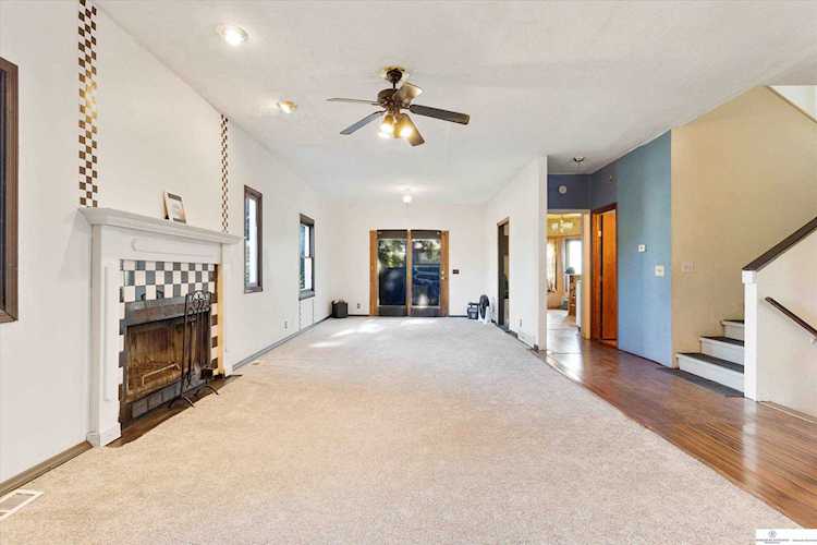 2051 Florence Blvd Omaha, NE 68110 | MLS 22221070 Photo 1