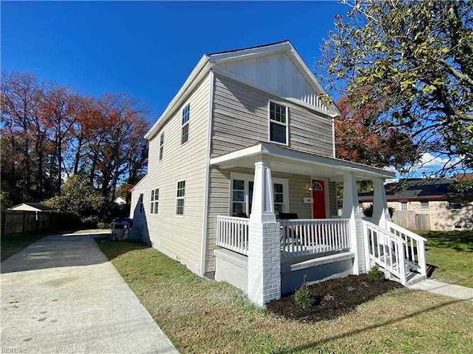 7475 Dakota Ave Norfolk, VA 23505 home for sale, MLS#10465645 - Crescas Real Estate Photo 1