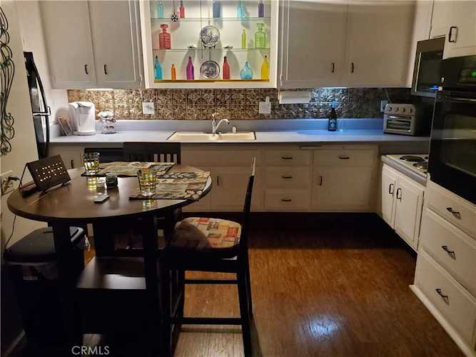 13880 Canoe Brook Dr. #4C Seal Beach, CA 90740