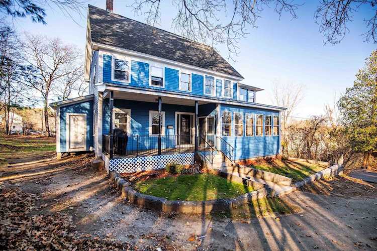 56 Walker St Concord, NH 03301