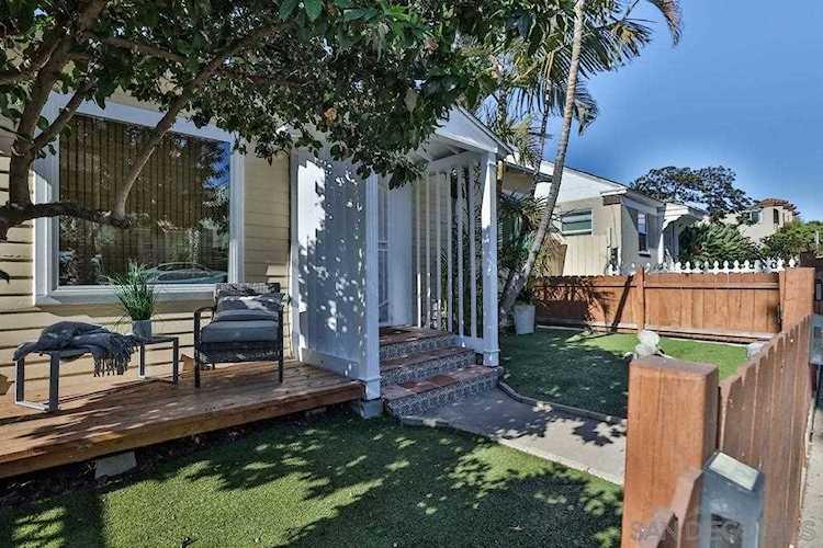1638 Sunset Cliffs Boulevard San Diego, CA 92107