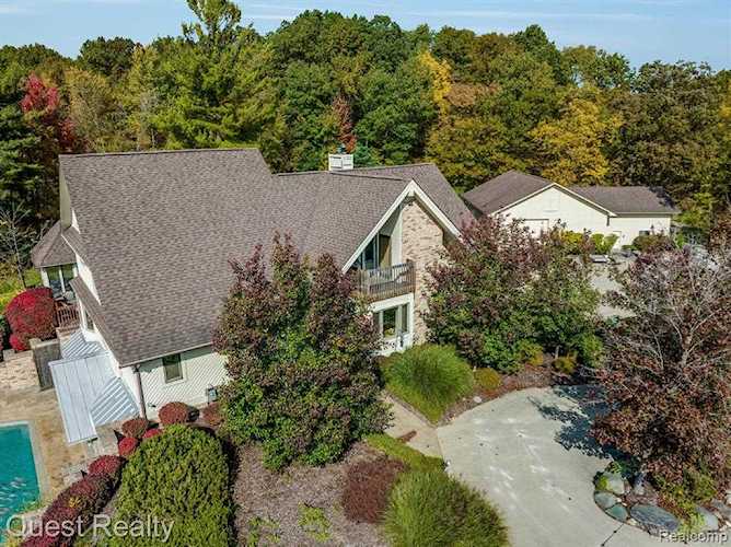 8268 Sandi Bruce, MI 48065