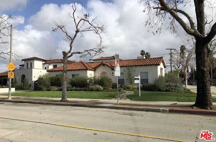 854 S Dunsmuir Ave Los Angeles, CA 90036