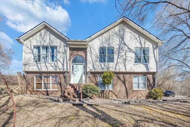 4111 Carson Roanoke, VA 24012