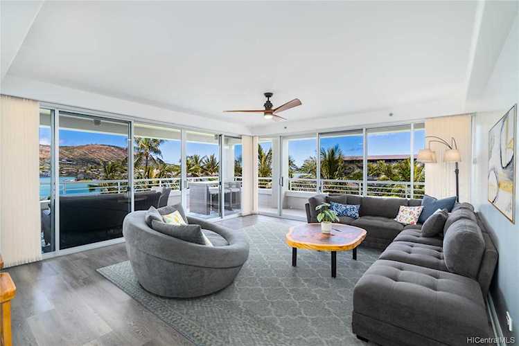 1 Keahole Place #3512 Honolulu, HI 96825