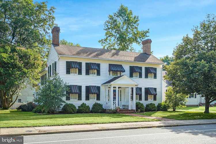 909 Market St Pocomoke City MD is a home for sale | BEACHLIFE | Photo 1