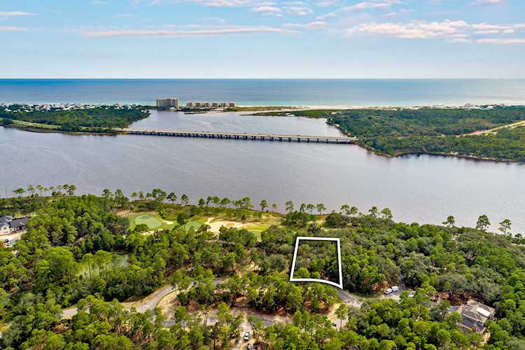 1502 Los Ninos Circle Panama City Beach, FL 32413