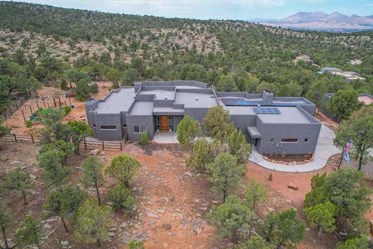553 N Pinion Hills DR Dammeron Valley, UT 84783