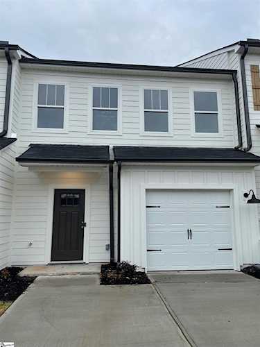 207 Broad Banyan Ct Greer, SC 29650