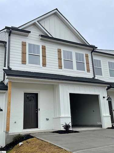 205 Broad Banyan Ct Greer, SC 29650