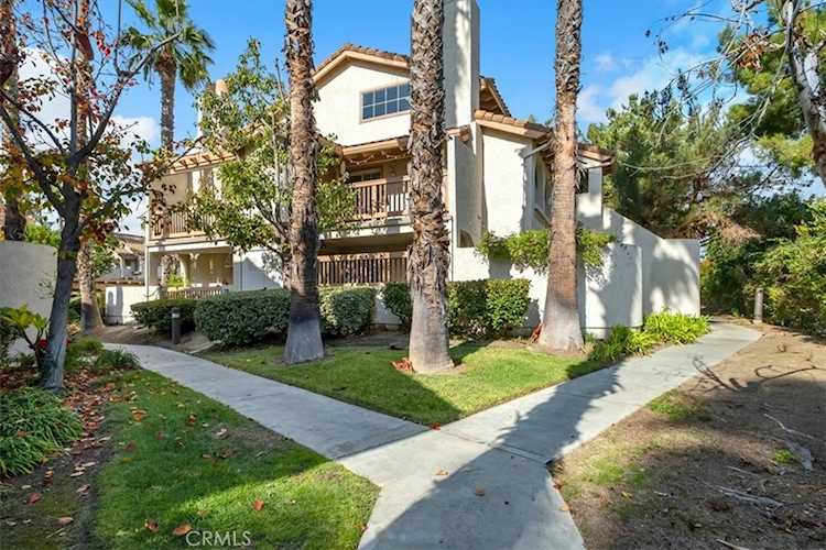 26552 Las Palmas #8 Laguna Hills, CA 92656