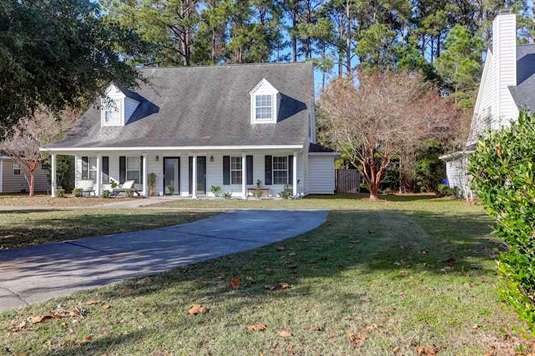 2324 Kings Gate Ln Mount Pleasant, SC 29466
