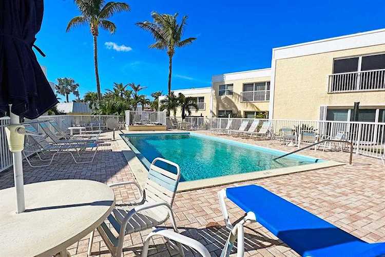 3541 NE Ocean Boulevard #4 Jensen Beach, FL 34957