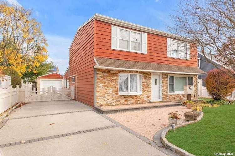 832 Merillon Avenue Westbury, NY 11590