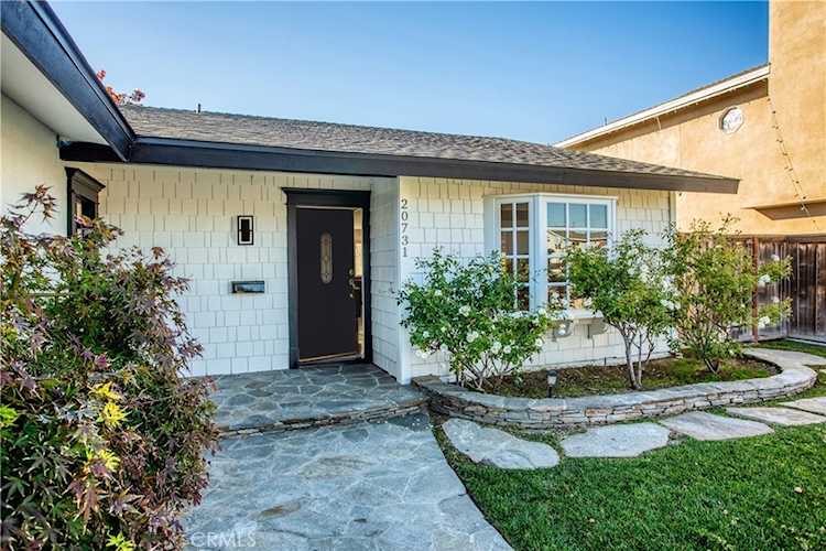20731 Charwood Ln Huntington Beach, CA 92646