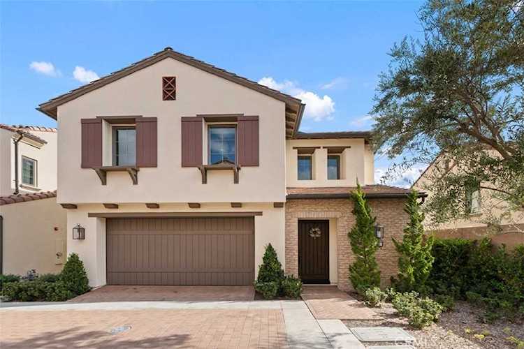 120 Della Irvine, CA 92602 | MLS OC22250438 Photo 1