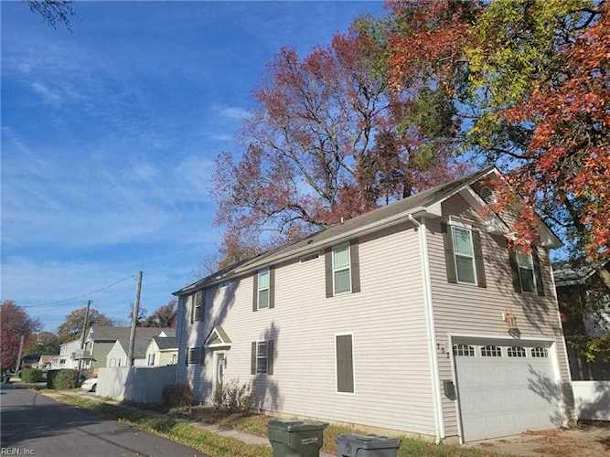 home for sale in Buckroe Hampton VA 23663 - MLS 10465824 Photo 1